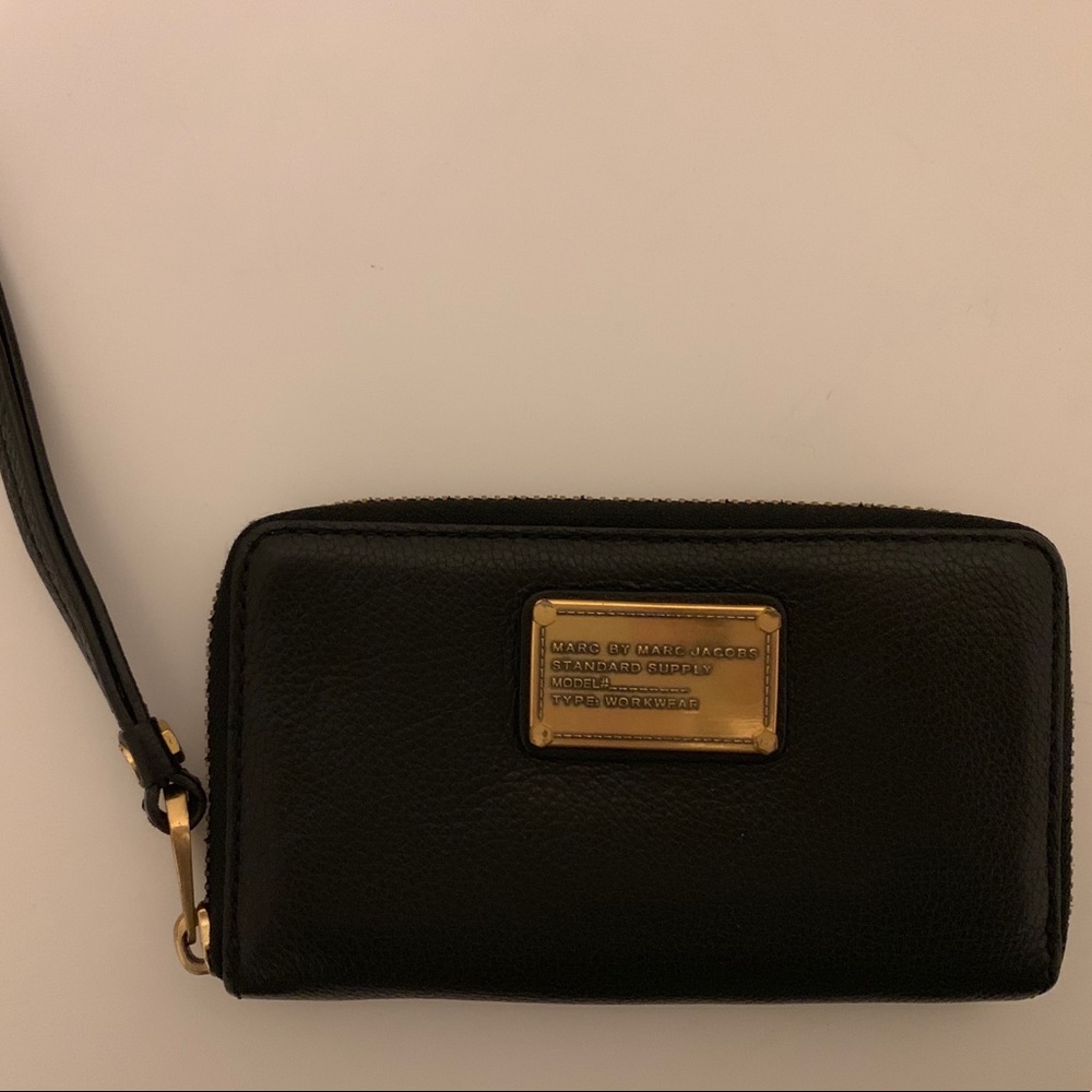 Marc By Marc Jacobs Classic Q Wingman Wristlet
